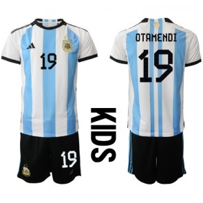 Argentina Nicolas Otamendi #19 Hjemmebanesæt Børn VM 2022 Kort ærmer (+ korte bukser)